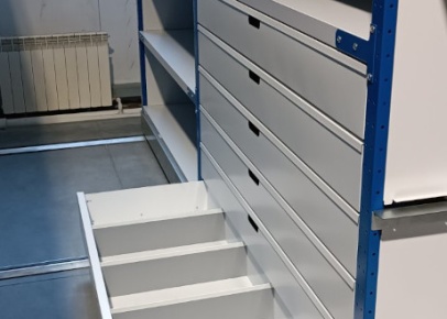 Стеллажи с выдвижными ящиками для склада