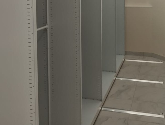 Мобильные стеллажи для одежды