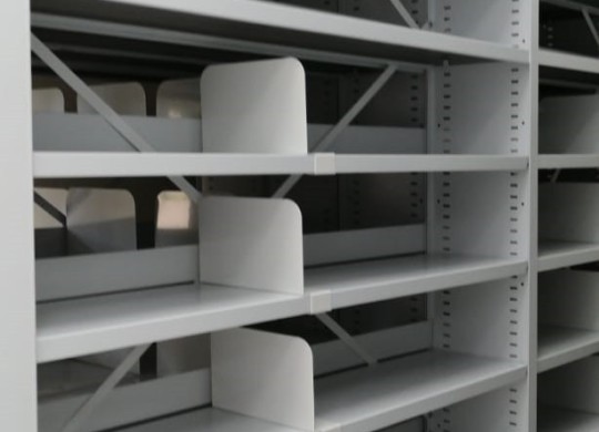 Структура со съемными разделителями